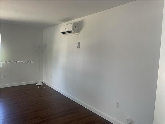 2nd image of 8260 Byron Ave APT 13