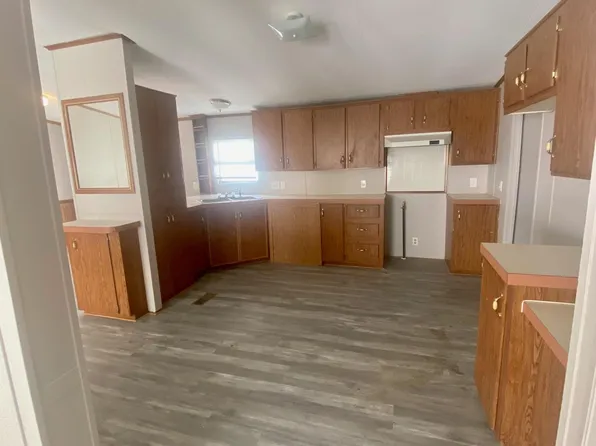 9460 Hunters Rill, Fenton, MI 48430