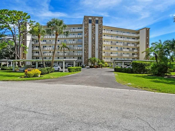 3680 Ironwood Cir APT 704L, Bradenton, FL 34209