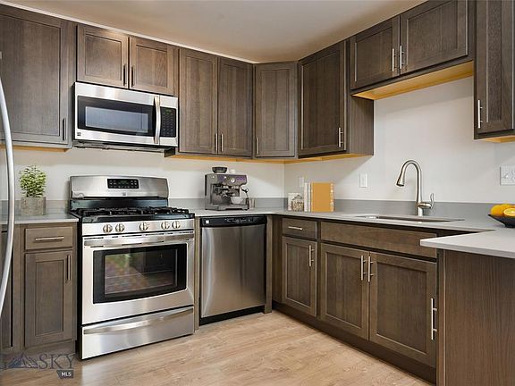 5th image of 1311 Scooter Ln #B