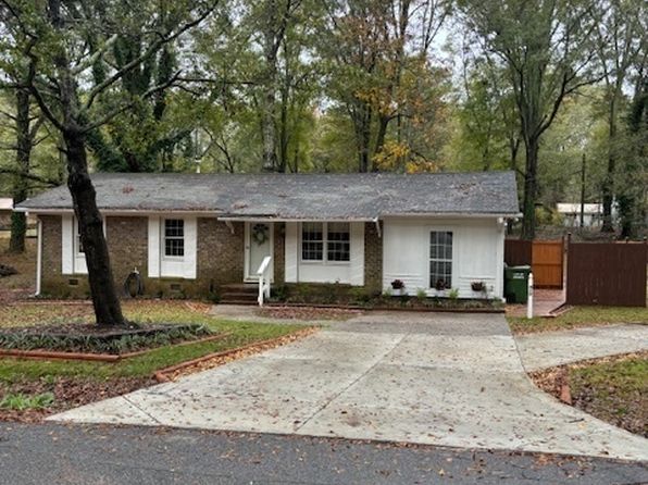 413 Shamrock Dr, Monroe, GA 30655