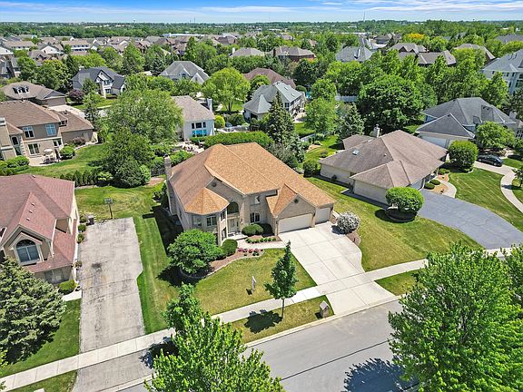 4th image of 15609 Lakeside Dr