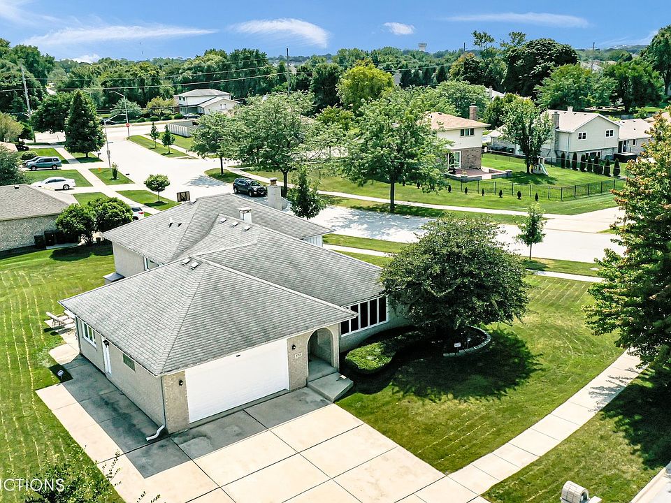 1st image of 7711 Hanover Dr