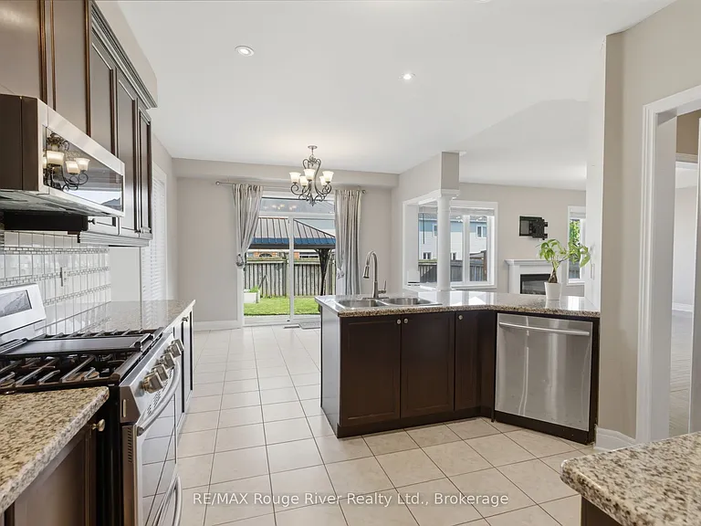 138 Kersey Cres — Photo 9