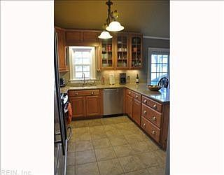 3rd image of 1405 Bayberry Pl