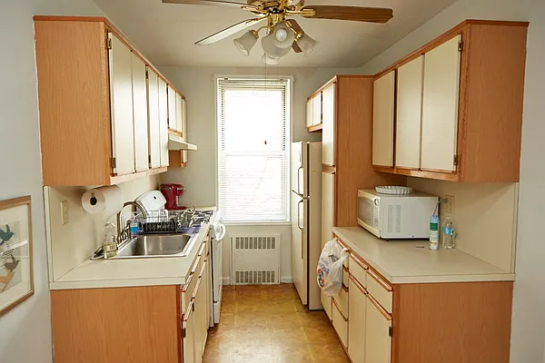 Sold by SMD Neighborhood Realty | media 11