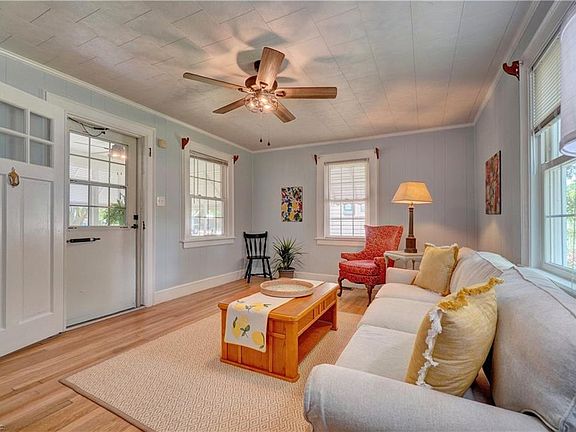5th image of 303 Chesapeake Ave