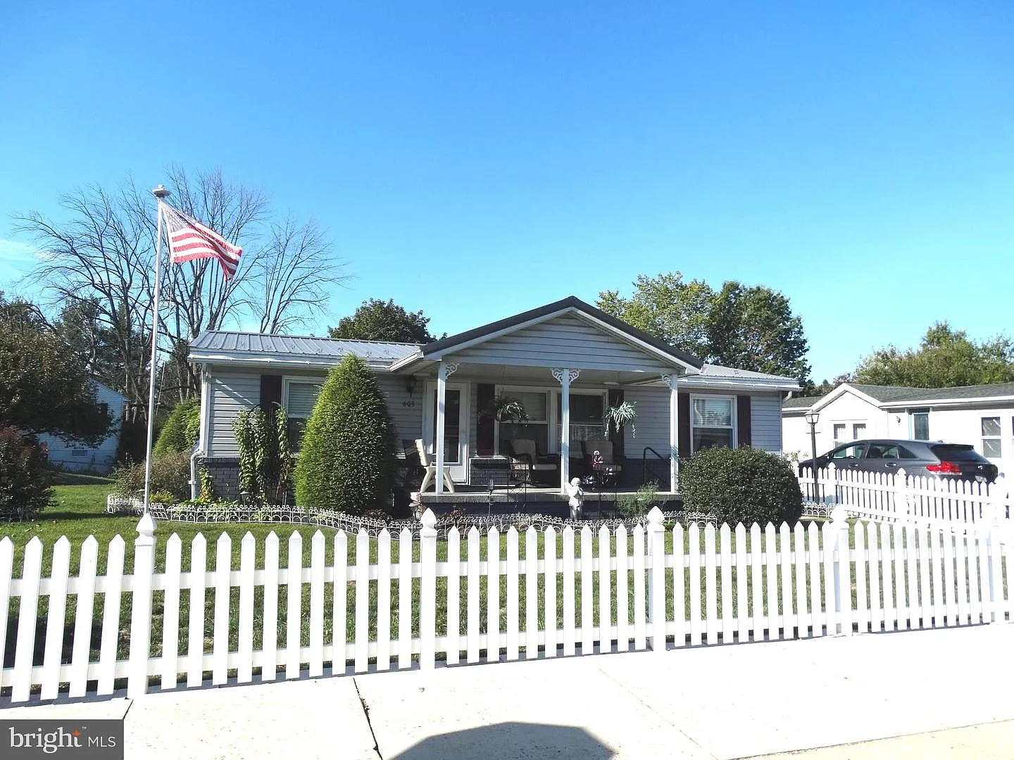 603 Harrison Dr photo 1