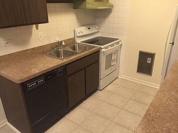 2nd image of 9807 S Karlov Ave APT 104