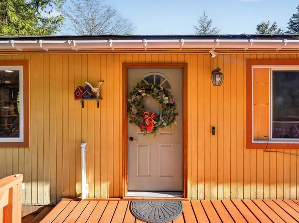 57 Mountain Ash Hts, Ketchikan, AK 99901