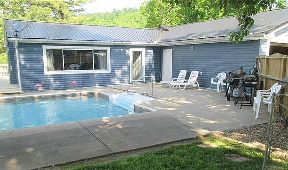 5th image of 124 Forest Ave