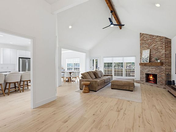 5th image of 543 Wilderness Way