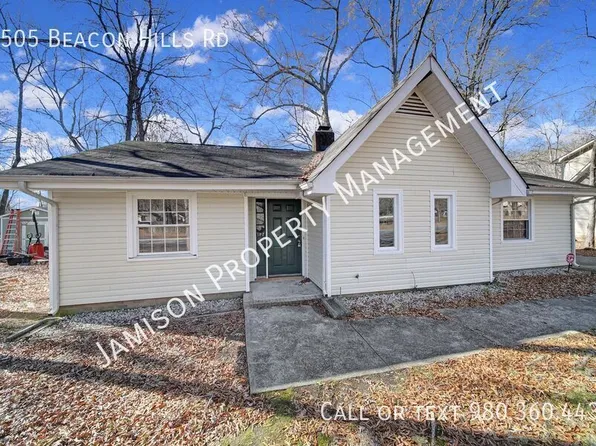 8505 Beacon Hills Rd, Indian Trail, NC 28079