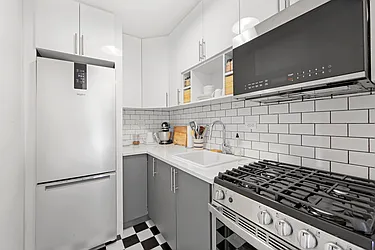 Sold by Charney Real Estate LLC