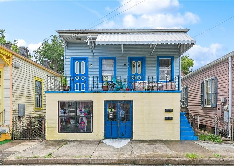 1st image of 822-24 Piety St