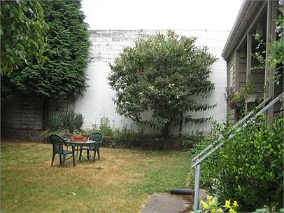 25 SE 26th Ave #1 — Photo 15