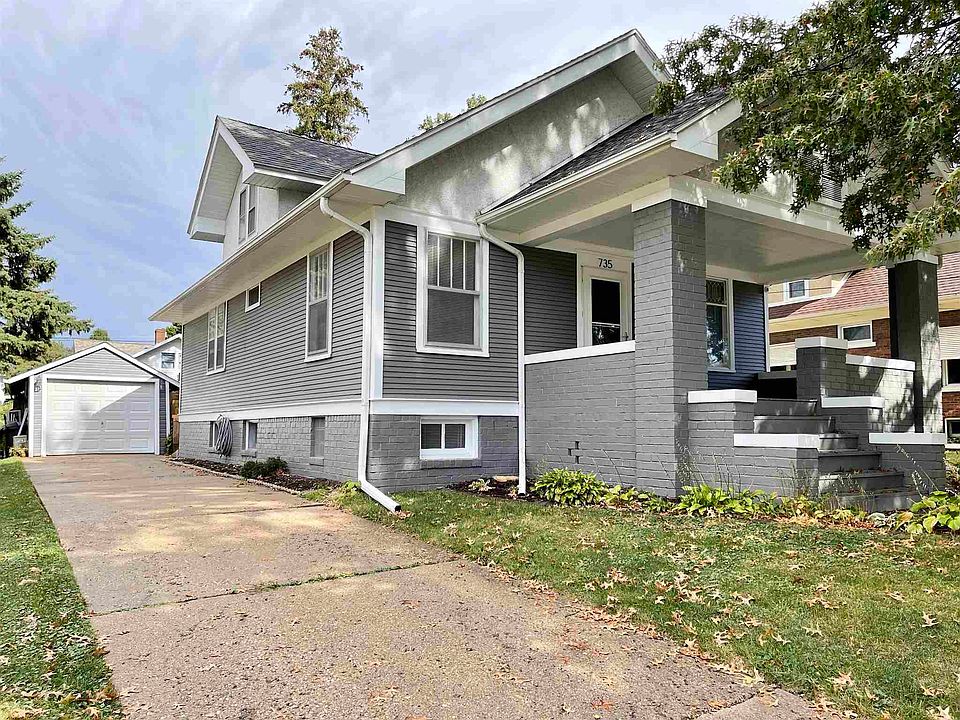 1st image of 735 Warren St