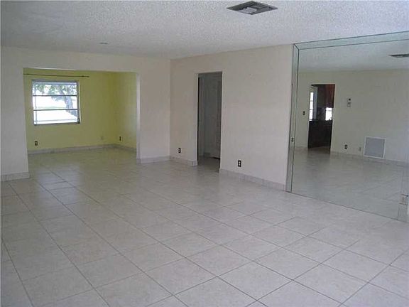 5th image of 1154 NW 90th Way