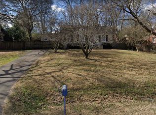 2216 Fernwood Dr, Nashville, TN 37216