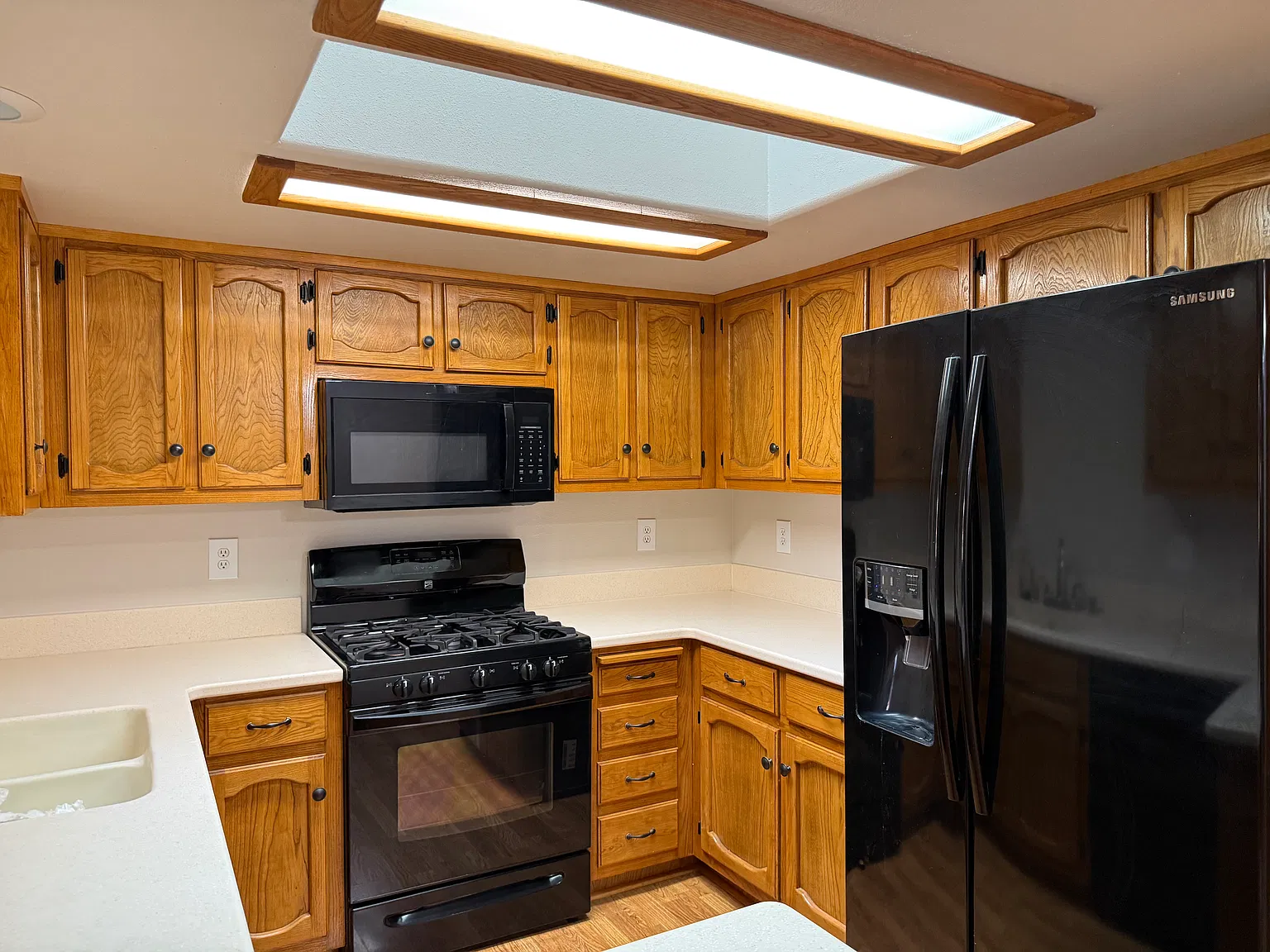 4 bed, 1422 sqft, $1,700 — Photo 4