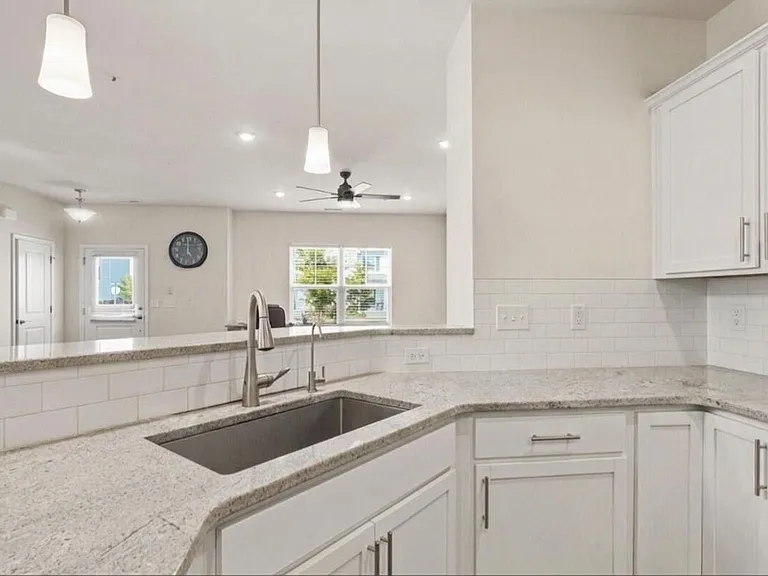 321 Parker Station Ave — Photo 9