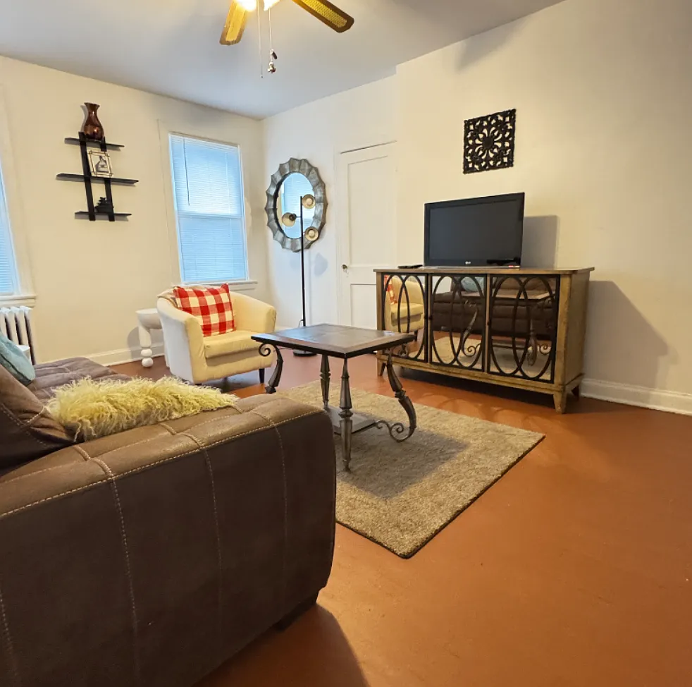 1 bed, 710 sqft, $1,950 — Photo 1