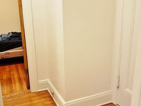 4th image of 3448 32nd St APT B2