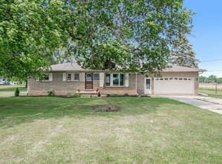 7402 Clinton Macon Rd, Clinton, MI 49236