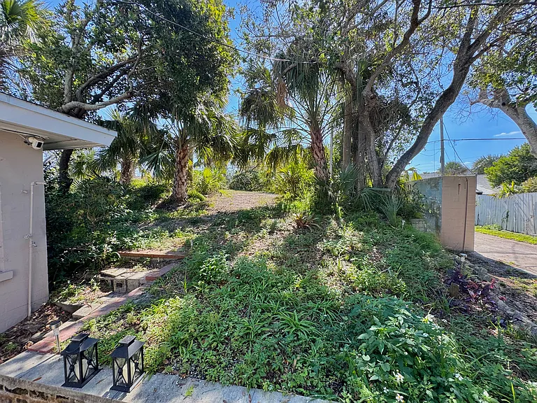 326 Ribault Ave — Photo 17