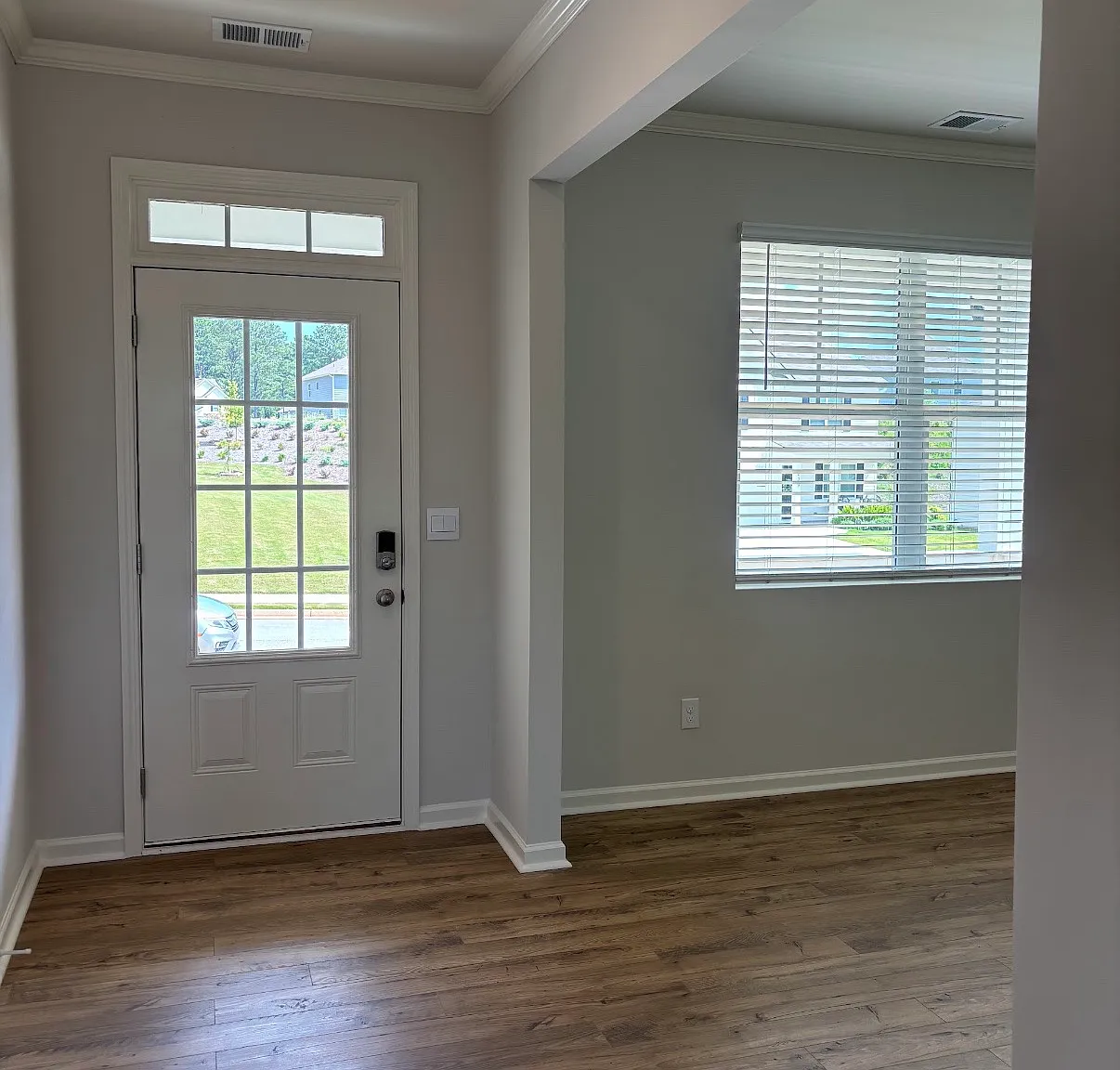 5 bed, 2511 sqft, $2,650 — Photo 4