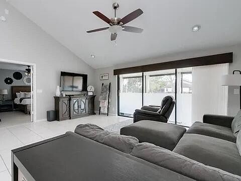 3rd image of 20851 Boca Ridge Dr N
