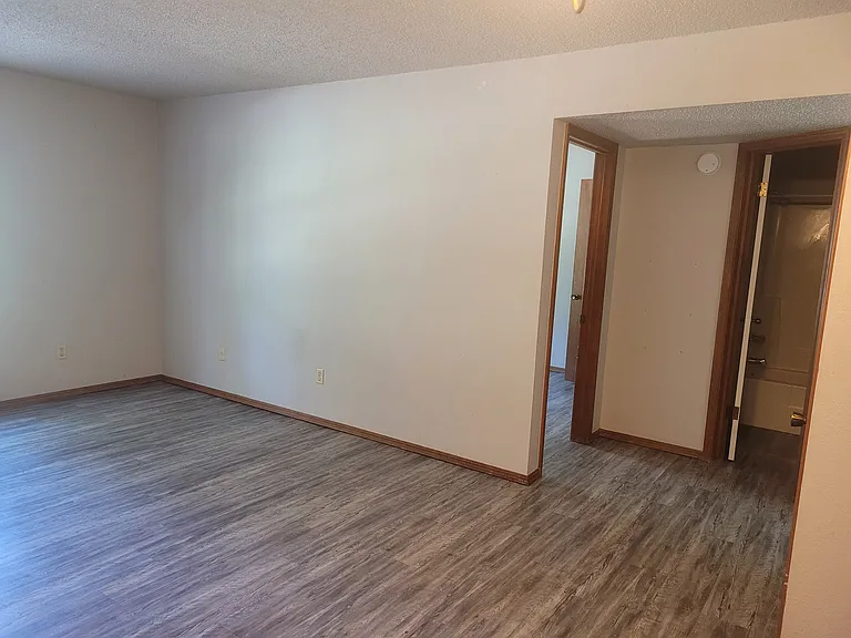 315 Vicksburg Cir #2 — Photo 6