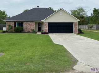 38180 Willow Lake East Ave, Prairieville, LA 70769