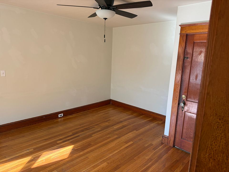 1st image of 214 Myrtle Ave #2