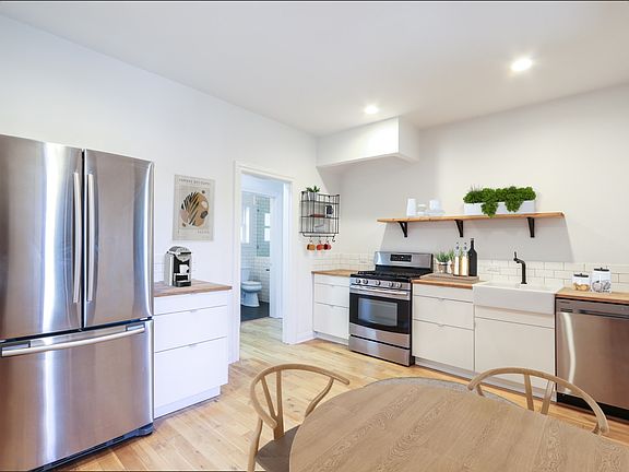 2nd image of 5385 Edgewood Pl #5835