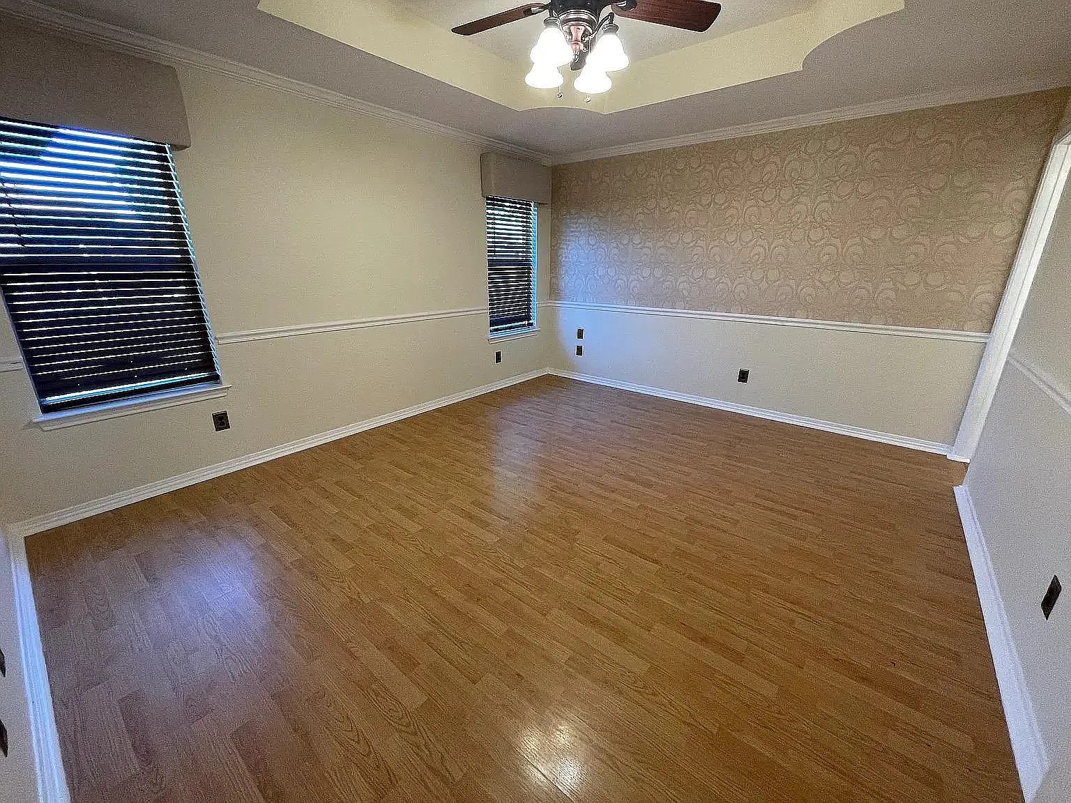 5 bed, 1934 sqft, $1,750 — Photo 4