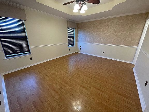 4th image of 505 Omar Dr