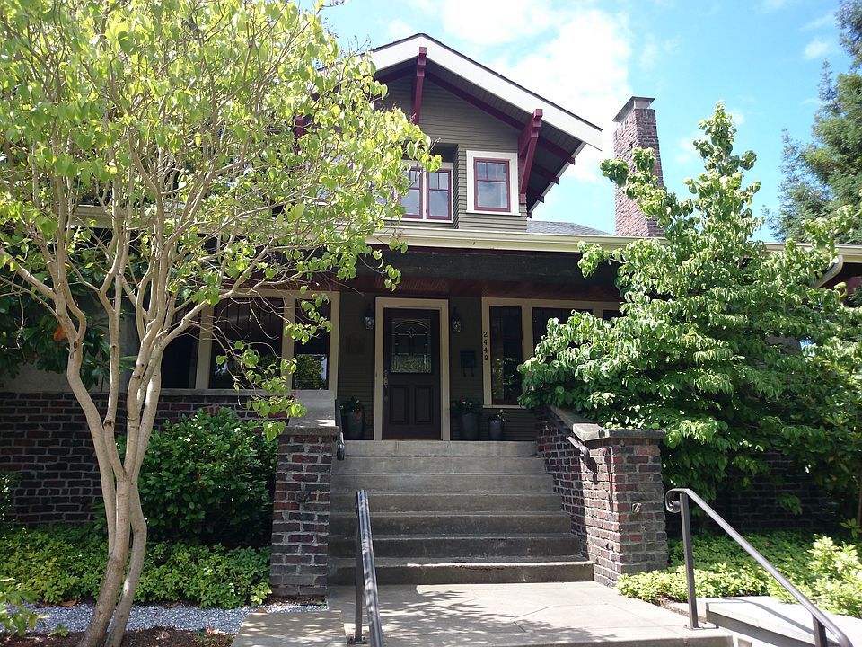1st image of 2449 Queen Anne Ave N
