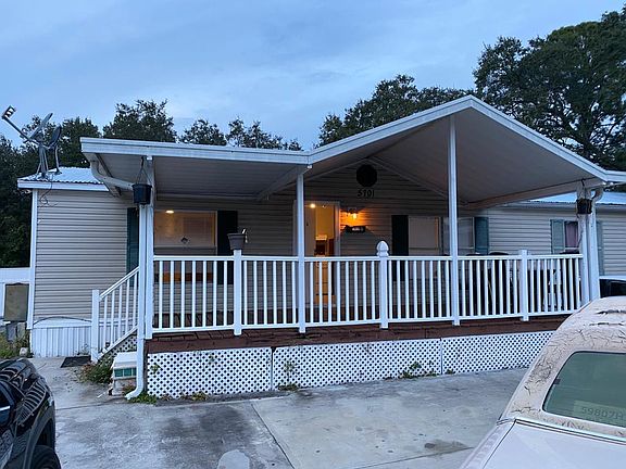 3rd image of 5701 Middlesex Dr #1