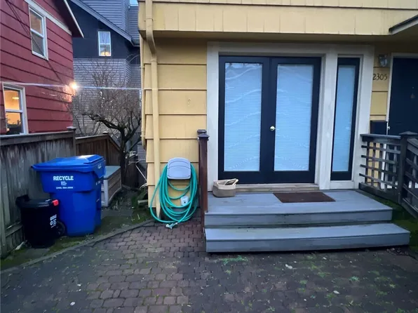 2305 Minor Avenue E, Seattle, WA 98102