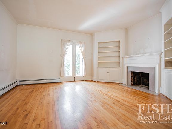 5th image of 725 Broad St