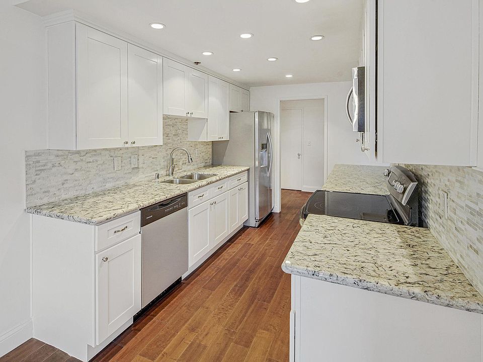 1st image of 125 Montana Ave APT 207