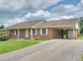 3000 Tall Oaks Dr, Blacksburg, VA 24060