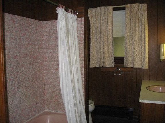 4th image of 2289 Worth Ave