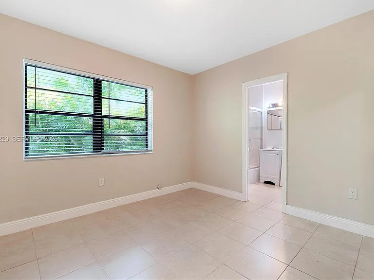 214 Salamanca Ave #3 — Photo 6