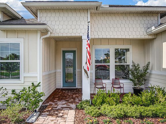 3rd image of 96452 Grande Oaks Ln