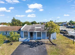 11405 SW 148th Ter, Miami, FL 33176