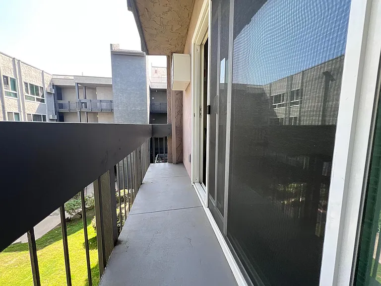 9011 Tobias Ave #Y238 — Photo 9