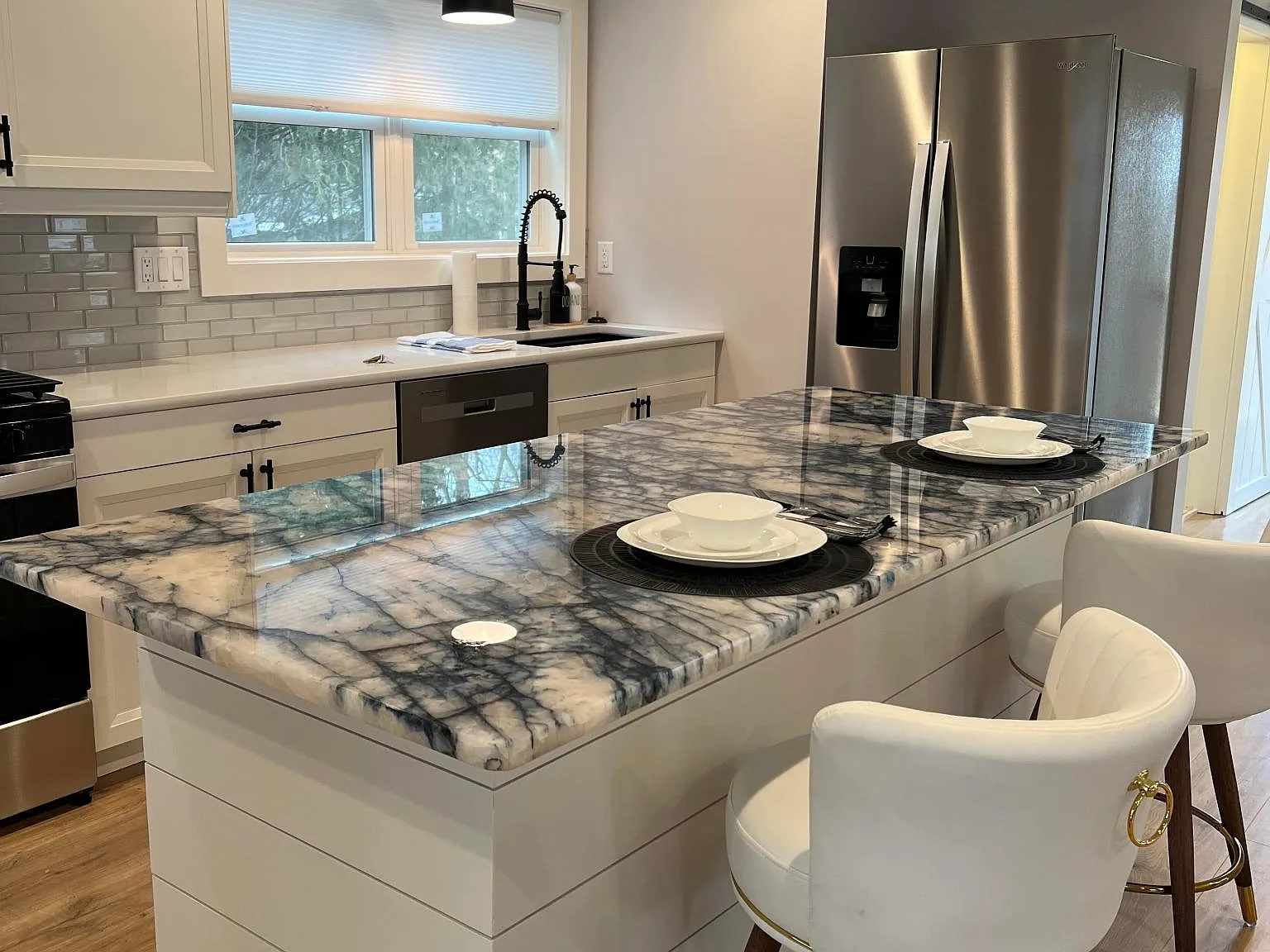 3 bed, 1248 sqft, $1,850 — Photo 4