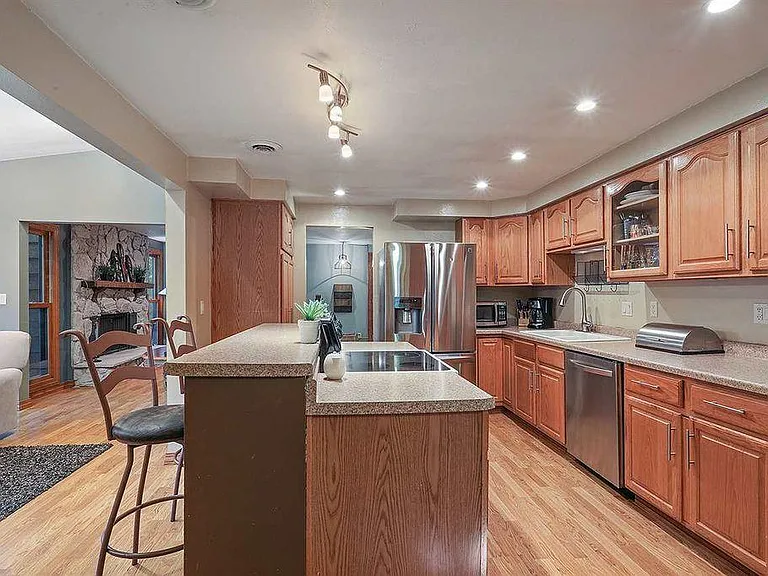 2560 Dunbar Ln — Photo 11
